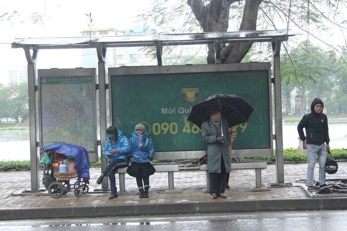  Ngoài ra, đợt rét đậm, rét hại này có khả năng kéo dài đến khoảng ngày 4/1/2019; ở vùng núi cao Bắc Bộ có khả năng xảy ra băng giá.