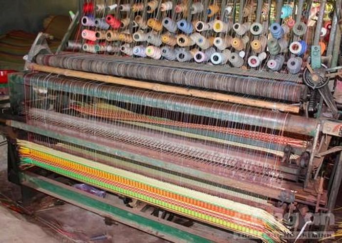 Chiếu Định Yên có 3 loại: chiếu con cờ, trà niên (chiếu bông) và ốc trớn.