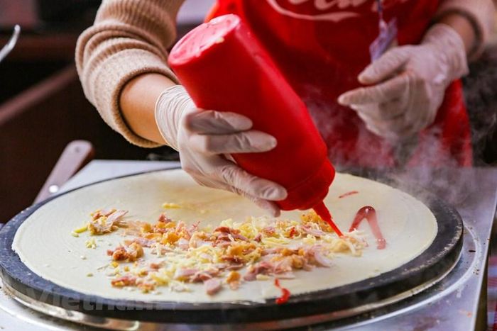Hầu hết đều là món ăn đường phố tại các quốc gia châu Á. (Ảnh: Minh Sơn/Vietnam+)