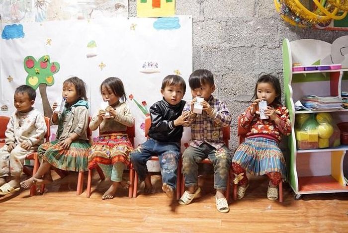 Niềm vui của trẻ em vùng cao.