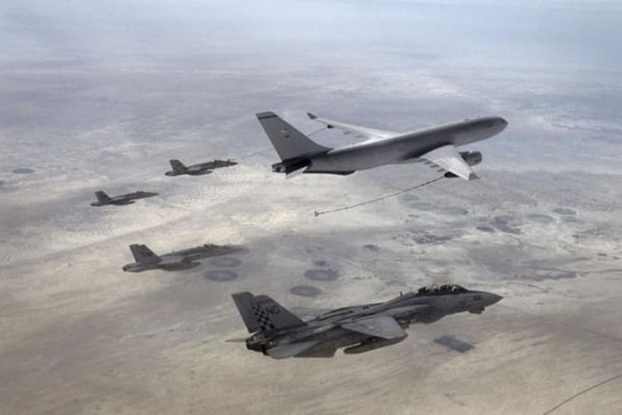  KC-330 có thể chở 111 tấn nhiên liệu, đủ cung cấp cho khoảng 10 tiêm kích F-15K hoặc 20 máy bay chiến đấu KF-16. 