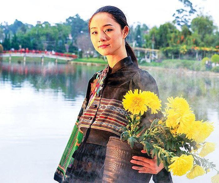 Thổ cẩm Tây Nguyên lên sàn diễn thời trang