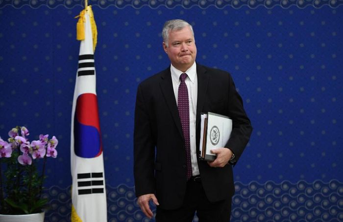 Đặc phái viên Mỹ về Triều Tiên Stephen Biegun trước cuộc gặp Ngoại trưởng Hàn Quốc Kang Kyung-wha tại Bộ Ngoại giao Hàn Quốc ở Seoul, Hàn Quốc, ngày 11/9/2018. Ảnh: Reuters.