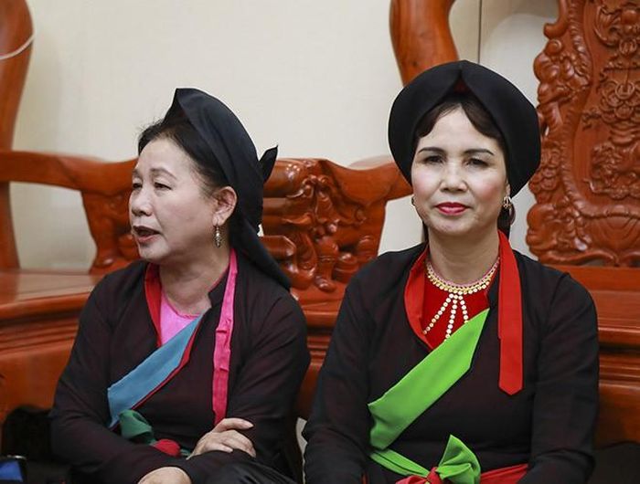 Những nghệ nhân quan họ tuy lớn tuổi nhưng vẫn giữ được giọng hát Vang-Rền-Nền-Nảy