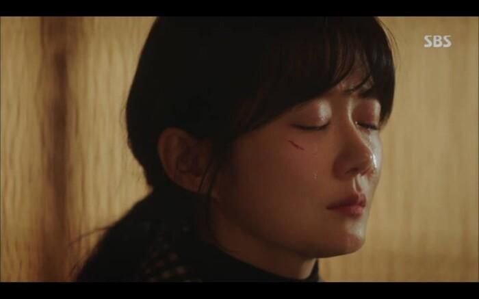 Hoàng triều chỉ còn một mình Sunny.