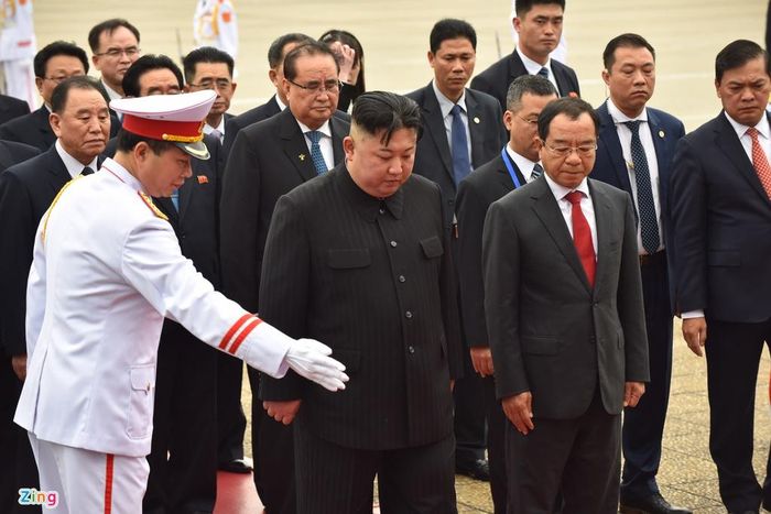 Đây là một trong những hoạt động cuối cùng của nhà lãnh đạo trước khi kết thúc chuyến thăm Việt Nam.