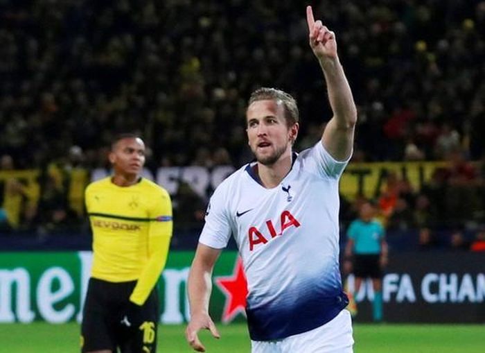 Harry Kane chói sáng để đưa Tottenham trở lại tứ kết Champions League. Ảnh: Getty Images 