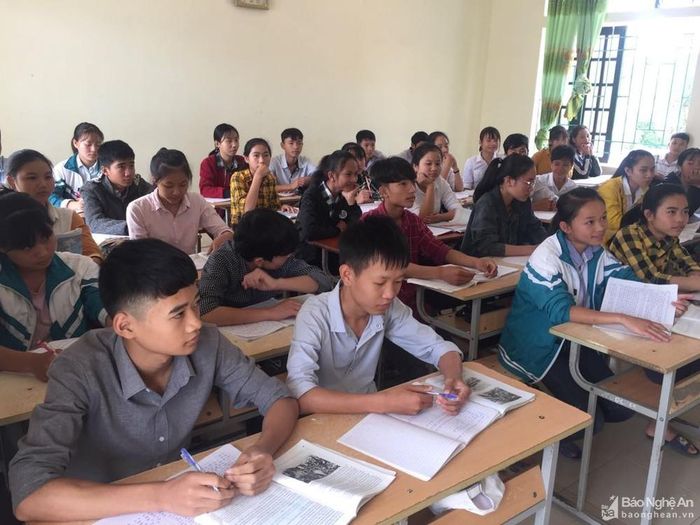 Một giờ học ở Trường THCS Quỳnh Tân (Quỳnh Lưu, Nghệ An). Ảnh tư liệu