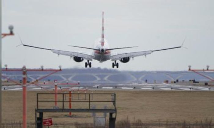 Cấm bay các máy bay dòng 737 MAX khiến Boeing lâm vào khủng hoảng về uy tín - Ảnh: Reuters
