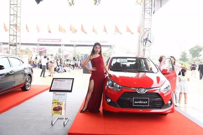 Nhiều mẫu xe mới được trưng bày.