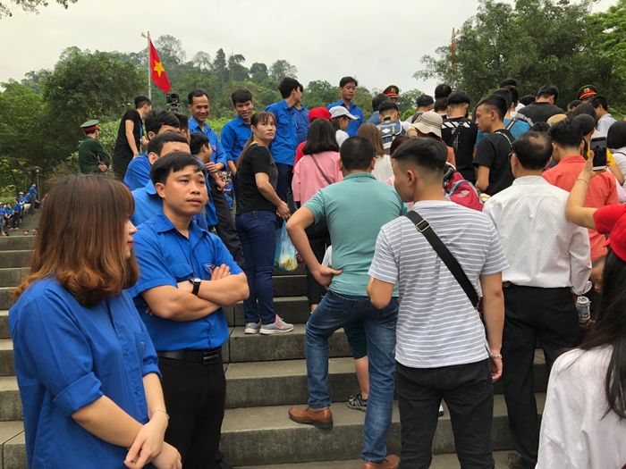 Đồng thời, phối hợp với Hội đồng hương sinh viên Phú Thọ tại Hà Nội tuyên truyền, vận động 150 sinh viên Phú Thọ đang học tập tại thành phố Hà Nội về tham gia chương trình phục vụ Giỗ Tổ Hùng Vương - Lễ hội Đền Hùng năm Kỷ Hợi 2019.