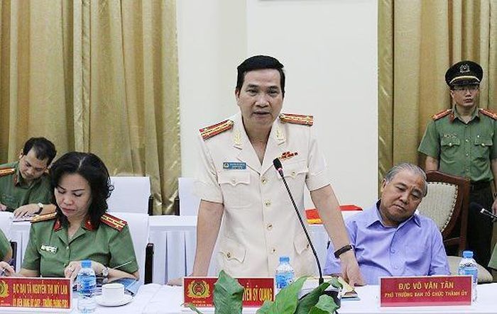 Đại tá Nguyễn Sỹ Quang, Phó Giám đốc Công an TPHCM phát biểu tại buổi lễ. Ảnh: C.A
