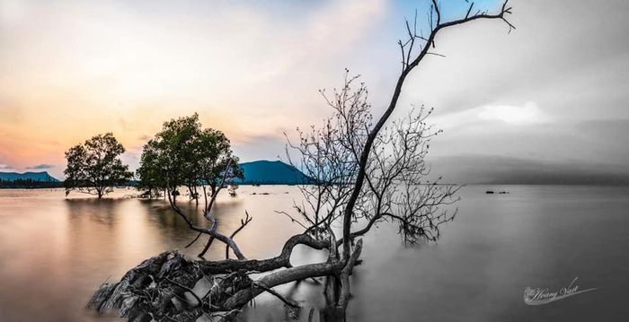 Đảo Hòn Thơm (ảnh: Hoàng Vân).
