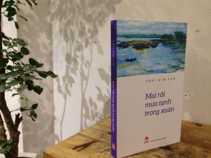 Tản văn "Mai rồi mưa tạnh trong xuân" do NXB Kim Đồng ấn hành