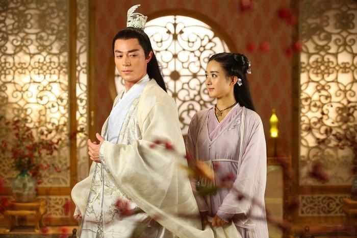 Một Bạch Tư Họa có mối tình khắc cốt ghi tâm với Tiểu Cốt.