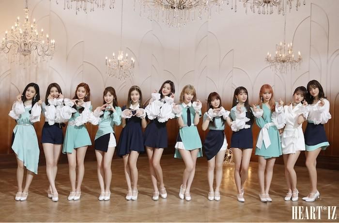  Nhóm IZ*ONE.