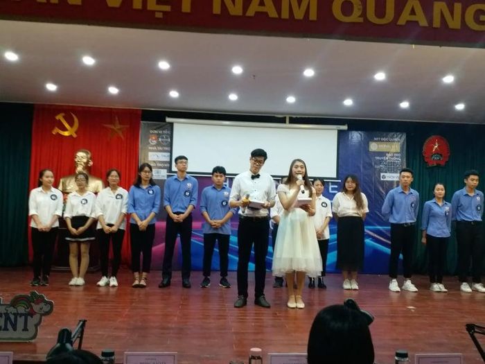 4 đội xuất sắc nhất bước vào trận thi Chung kết
