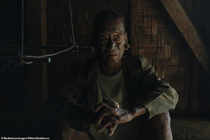Một vài người trong bộ lạc được cho là đã thọ hơn trăm tuổi.
