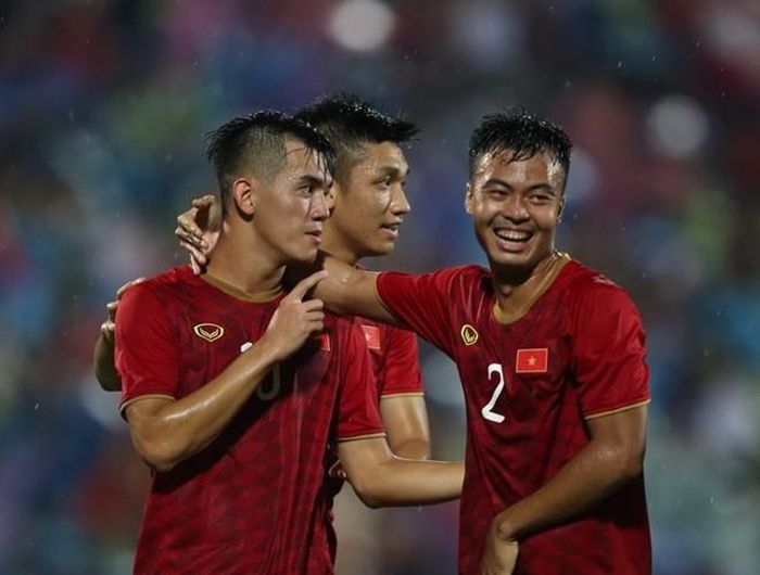 Rất may, không có sự cố nào xảy ra và U23 Việt Nam cũng được hưởng niềm vui với chiến thắng 2-0, nhờ pha ấn định của Tiến Linh ở phút 75.