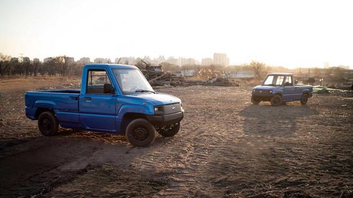  Sau những thành công tại quê nhà, Kaiyun Motors đang trên con đường chinh phục thị trường quốc tế với lô xe Pickman đầu tiên được xuất tới Mỹ, Đức và Italia hồi tháng 3. Với mức giá siêu rẻ vào khoảng 9.000 USD, hãng bày tỏ tham vọng bán 10.000 chiếc bán tải Pickman ở châu Âu và Mỹ trong năm nay. 