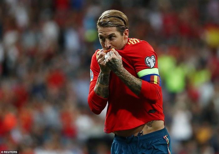 Với kết quả này, Ramos cùng đồng đội độc chiếm ngôi đầu bảng F với 12 điểm, bỏ xa Thụy Điển với khoảng cách 5 điểm.