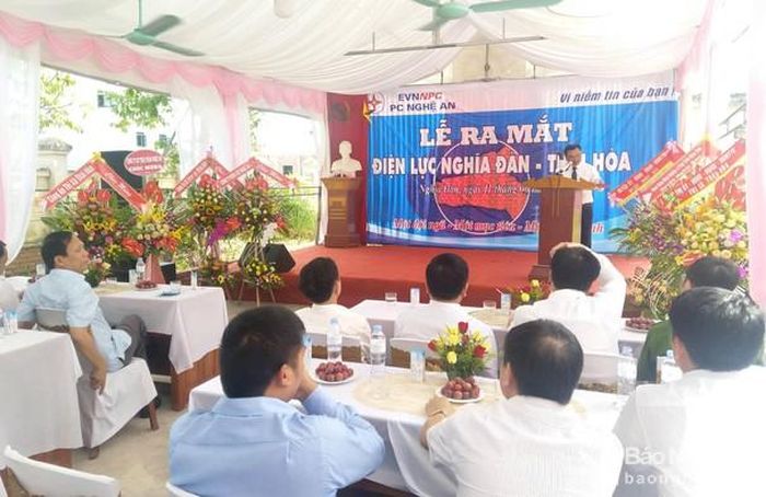 Lễ ra mắt Điện lực Nghĩa Đàn - Thái Hòa. Ảnh: Đinh Thùy