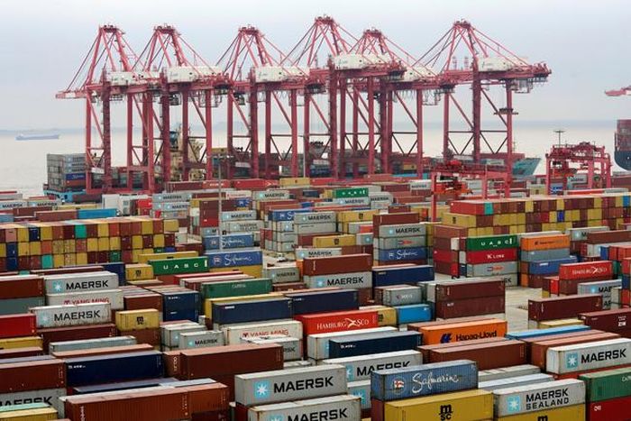 Container hàng hóa tại một cảng ở Thượng Hải, Trung Quốc. Ảnh: Reuters
