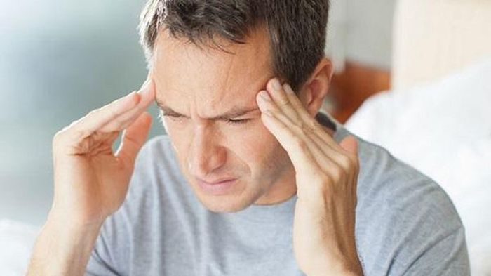 Đau đầu là bệnh lí xảy ra ở hầu hết mọi lứa tuổi (Ảnh minh họa)