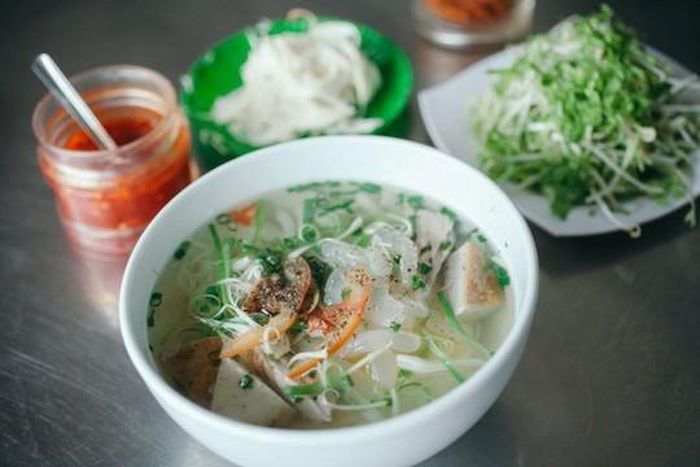Những con sứa này được ngư dân đánh bắt từ các hòn đảo xa xôi. Ảnh: justfly.