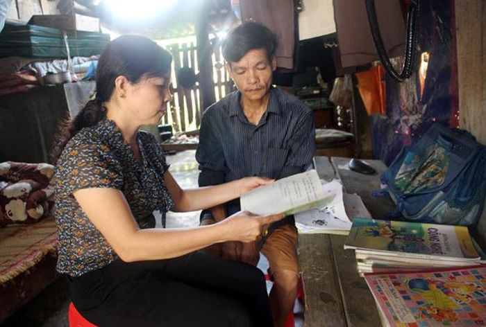 Anh Điển lo lắng, suy sụp khi con út mắc bệnh hiểm nghèo.