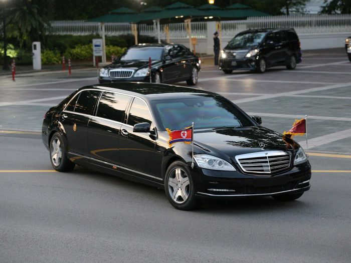 Nhà lãnh đạo Triều Tiên Kim Jong Un sử dụng chiếc S600 Pullman Guard của Mercedes-Benz.