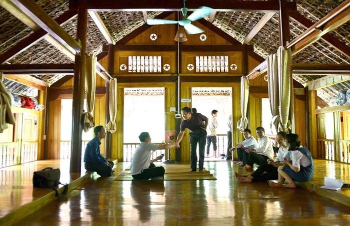 Du khách ở homestay của gia đình chị Quan Thị Huynh. 
