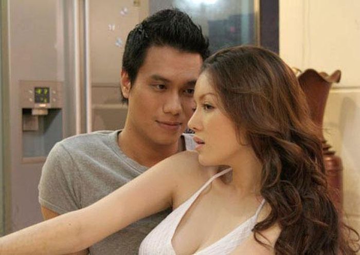 Lý Nhã Kỳ bị đồn thổi là nguyên nhân gây rạn nứt mối quan hệ của Việt Anh và Thùy Linh. Tuy nhiên, cả hai đều lên tiếng phủ nhận.