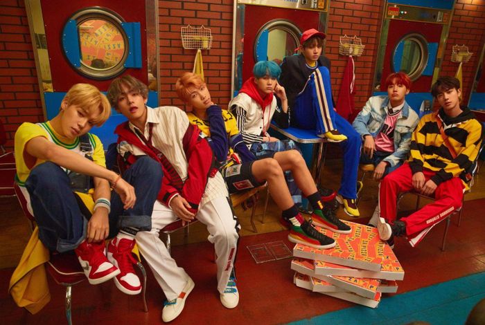 Tạo hình của BTS trong đợt quảng bá DNA