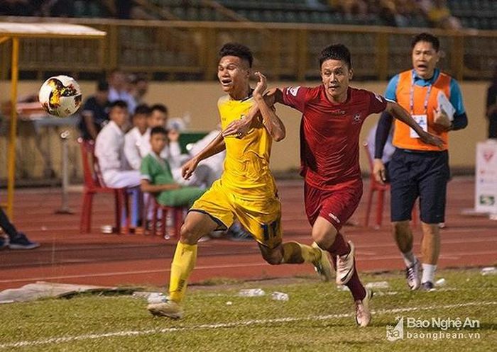 Đình Bảo cũng bị Hải Phòng thanh lý hợp đồng. Ảnh tư liệu