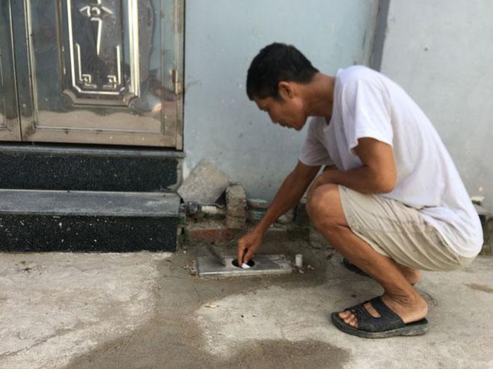 Tỷ lệ hộ dân đấu nối sử dụng nước sạch tại thôn Thượng Phúc, xã Tả Thanh Oai (huyện Thanh Trì) còn thấp. Ảnh: Yên Khánh