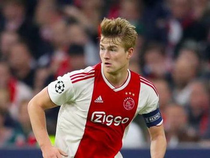 De Ligt sắp chính thức gia nhập Juventus
