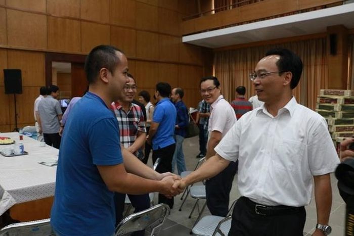  Đúng 10h10 sáng 27-6, khi kỳ thi THPT Quốc gia 2019 đã sắp kết thúc những cán bộ làm việc tại đây mới được ra ngoài.
