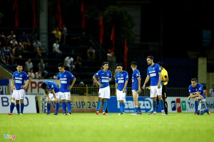 Cú đá hỏng của Lastro Neven ở lượt thứ 6 khiến Quảng Ninh thua chung cuộc 4-5, buộc phải nhường vé vào tứ kết Cúp quốc gia 2019 cho HAGL.