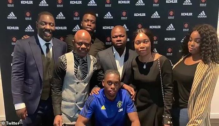 MU phải nhượng bộ Crystal Palace để sở hữu Wan-Bissaka