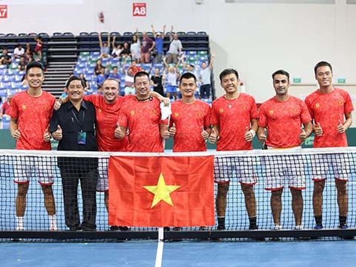 Đội tuyển Davis Cup Việt Nam được nhận thưởn 25.000 USD với chức vô địch trên đất Singapore. Ảnh: TT