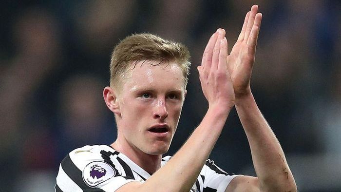 Newcastle đã từ chối lời đề nghị của MU về trường hợp của Sean Longstaff