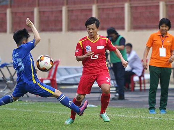 Cô trò Kim Chi có kết quả thuận lợi khi thắng 2, hòa 1 trước 3 ứng viên hàng đầu khác cho chức vô địch ở lượt đi mùa này. Ảnh: TSB
