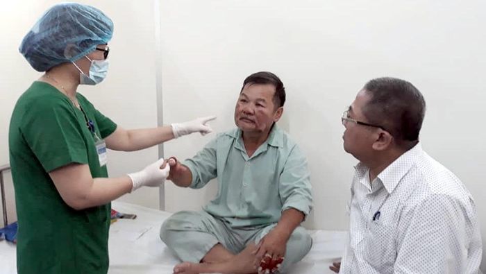 Ông Thạch đang được điều trị tại BVT.Ư Huế.