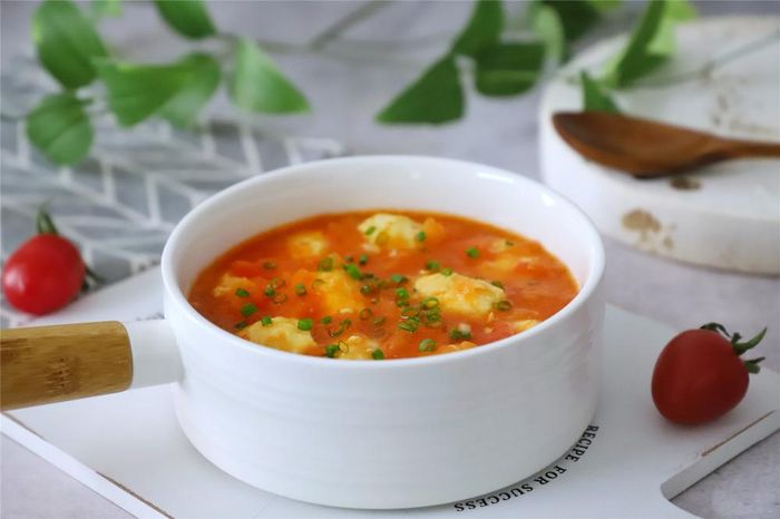 Thưởng thức cùng món canh thịt viên ngọt ngon và hấp dẫn (Ảnh: Douguo)