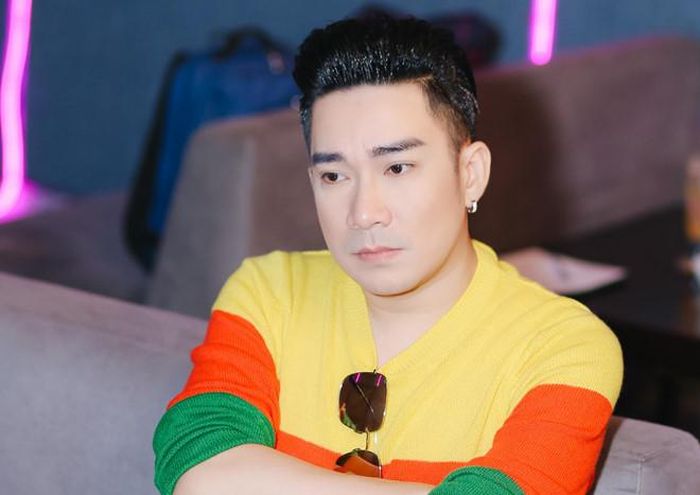 “Tôi xin lỗi khán giả vì đã làm ra sản phẩm bị giống của người khác. Làm nghề như thế là không được. Tôi đã sai khi không kiểm tra kỹ lưỡng ca khúc trước khi ra mắt. Tôi cũng muốn gửi lời xin lỗi đến cộng đồng fan T-Ara nói riêng và fan Kpop nói chung vì đã ảnh hưởng đến thần tượng của các bạn" - Quang Hà chia sẻ.