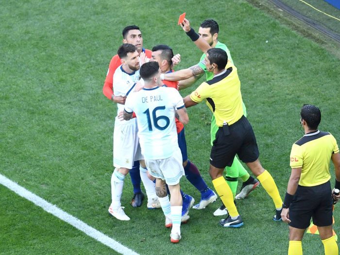 Messi ở Copa America 2019 không thành công về chuyên môn, nhưng gây ấn tượng bởi tính chiến đấu của mình