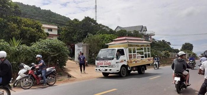 Hiện trường cách nhà nạn nhân khoảng 50m.