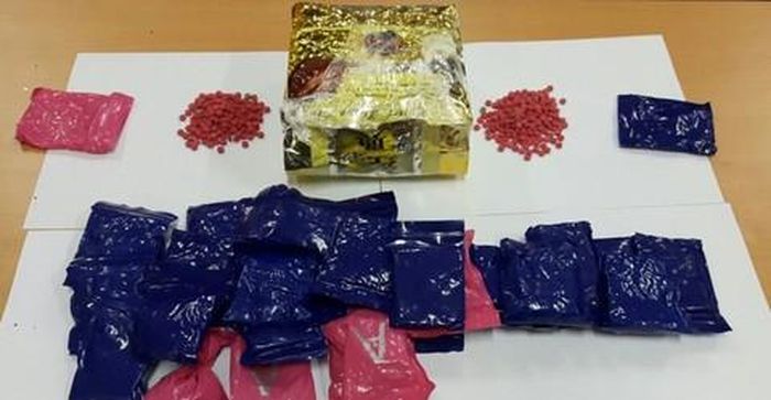 Tang vật 1kg ma túy "đá" và 6.000 viên ma túy tổng hợp