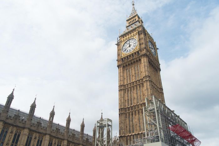 Kể từ khi đi vào hoạt động, tháp đồng hồ Big Ben điểm chuông đều đặn trong hơn 150 năm, bao gồm cả những năm tháng Thế chiến 2.